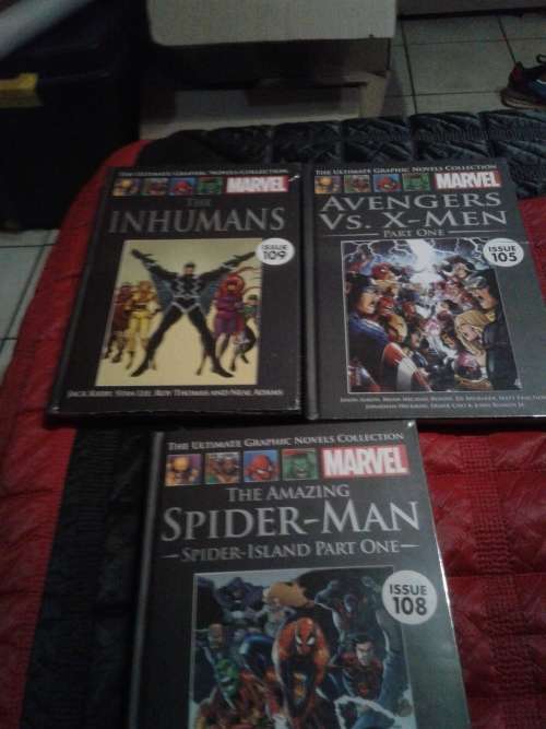 3 X THE ULTIMATE GRAPHIC NOVELS MARVEL COMIC COLLECTION (HARDCOVER))TO CHOSE OR TAKE ALL 3