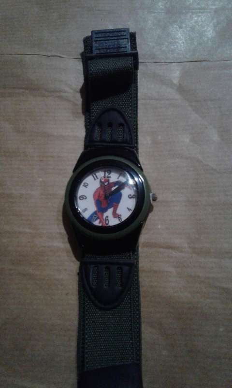 COLLECTABLE SPIDER-MAN SPORT WRIST WATCH