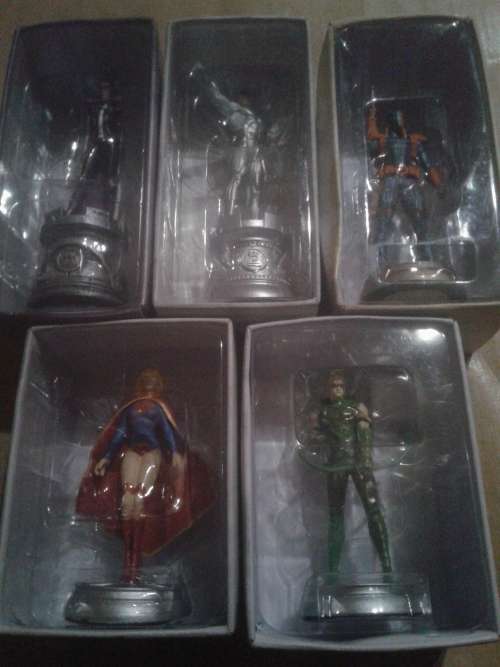 5 X CHESS D.C. FIGURINE (TO CHOSE OR TAKE ALL)