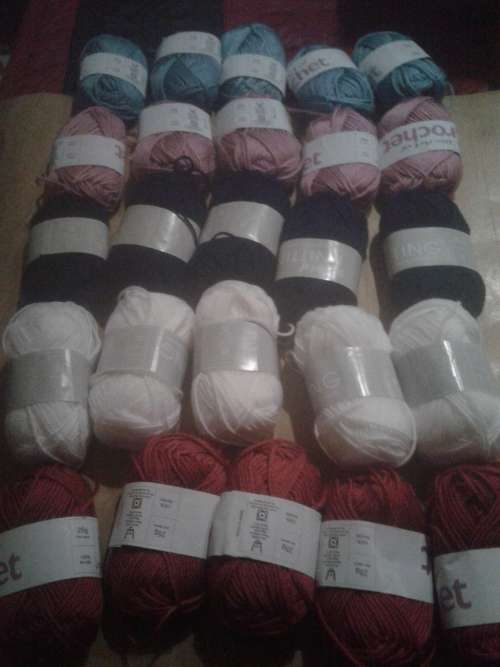 25 X MULTICOLOR  (5 SHADES)25G KNITTING OR CROCHET WOOL-ONE BID