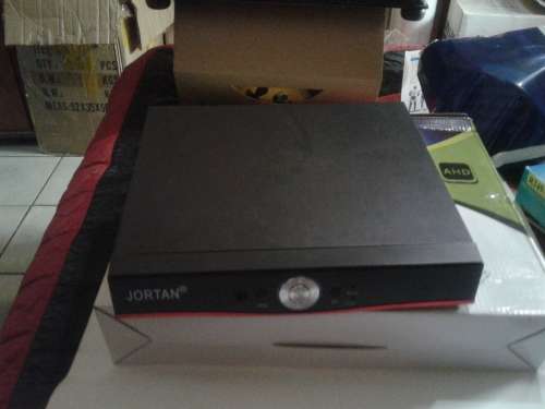8 CHANNELS AHD FULL HD DVR INCL. POWER SUPPLY, REMOTE AND MOUSE