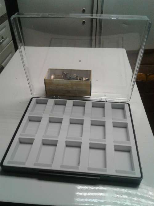 15 DIVISION MULTIPURPOSE STORAGE BOC-SEE DESCRIPTION