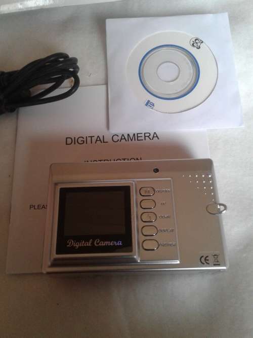 5 MEGA PIXELS DIGITAL CAMERA