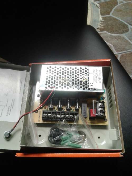 12VDC 4 OUTPUT SWITCH MODE CCTV POWER SUPPLY