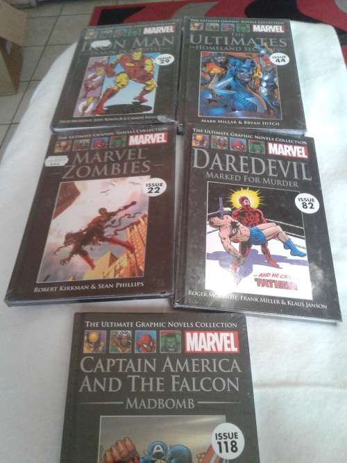 5 X THE ULTIMATE GRAPHIC MARVEL HARDCOVER COMICS  (TO CHOSE OR TAKE ALL )