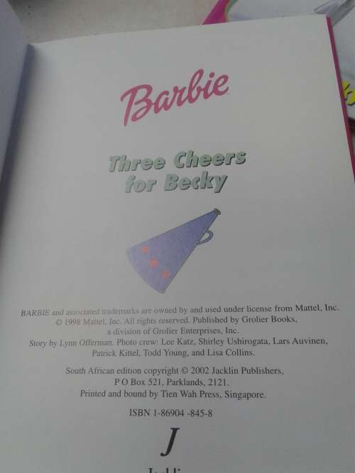 2 X BARBIE HARDCOVER STORY BOOKS WITH PICTURE ILLUSTRATIONS, ONE BID
