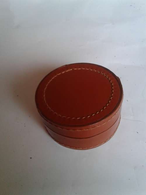 REAL HIDE,MADE IN ENGLAND ROUND CONTAINER