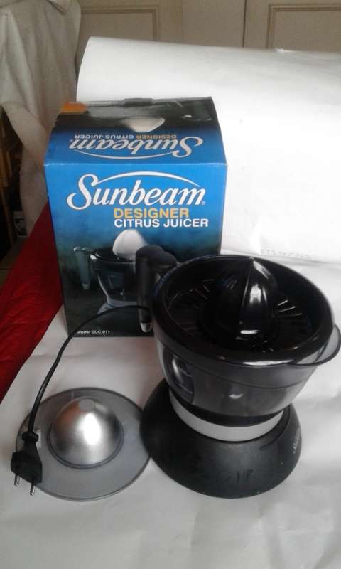 SUNBEAM DESIGNER CITRUS JUICER