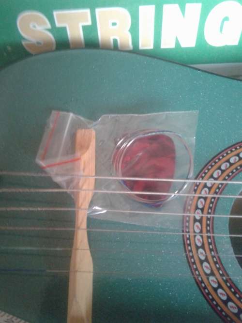 STRING GUITAR
