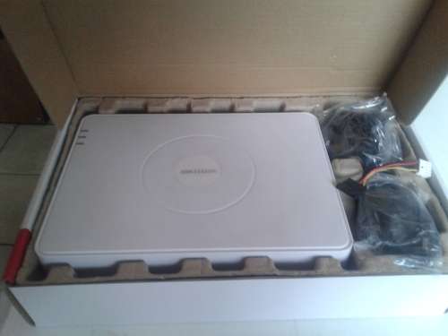 DS -7100 TURBO HD 16 CHANNELS DVR INCL.POWER SUPPLY AND MOUSE(MOBILE SURVEILLANCE )