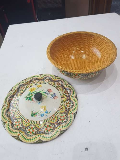 VINTAGE ENAMEL BOWL WITH LID