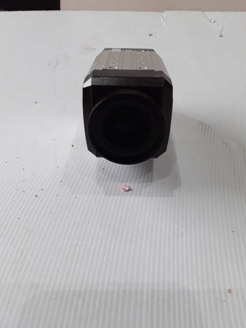 30 X DSP DIGITAL ZOOM CCD CAMERA INCLUDES A 20M POWER CABLE