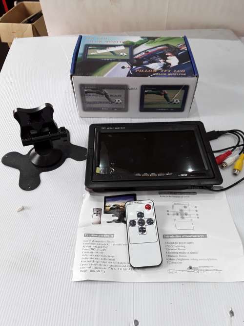 PILLOW TFT LCD COLOR MONITOR WITH REMOTE(7")