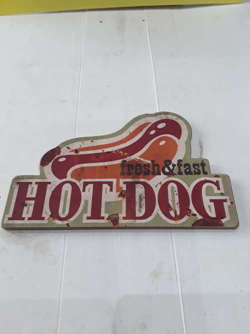 VINTAGE LOOK WOODEN VENDORS HOT DOG SIGN