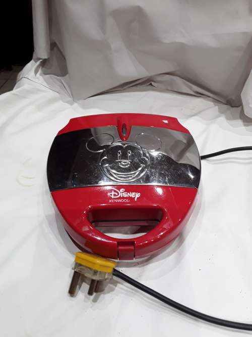 KENWOOD DISNEY WAFFLEMAKER(USED ONCE ONLY)