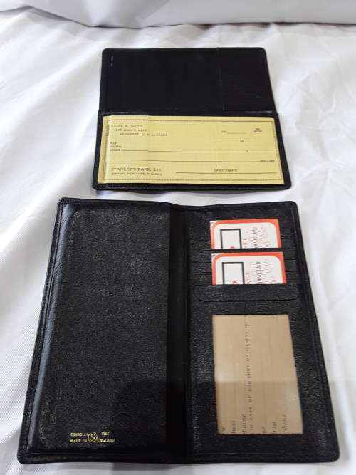 MADE IN ENGLAND 2 IN ONE CONNOLY HIDE WALLET INCL.DOCUMENT WALLET(MINT CONDITION)