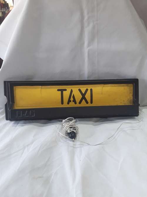 VINTAGE LIGHT UP TAXI SIGN(WORKS)