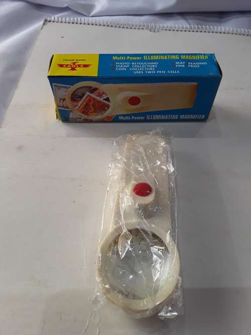 MULTI POWER ILLUMINATING MAGNIFIER