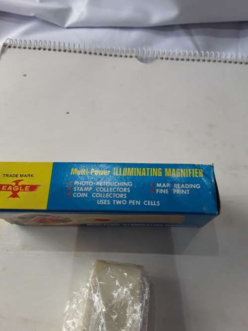 MULTI POWER ILLUMINATING MAGNIFIER