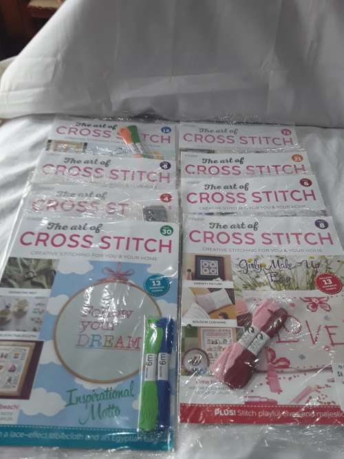 8 DIFFERENT ISSUES OF CROSS STITCH PATTERNS(COTTONS &MAGAZINES)23 PIECE
