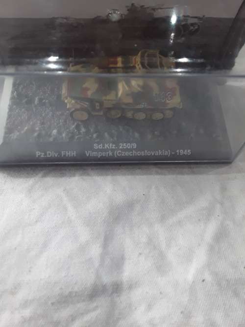 HIGHLY DETAILED DIE CAST METAL SD.KFZ.250/9 COMBAT TANK (CZECHOSLOVAKIA)1945
