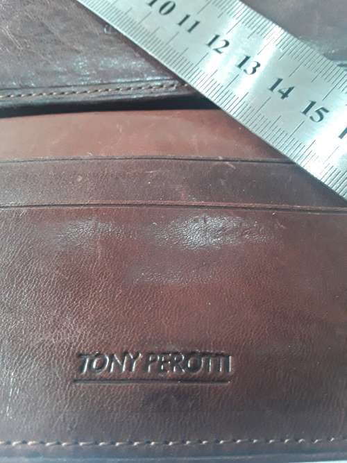 TONY PERROTI VINTAGE GENUINE LEATHER WALLET