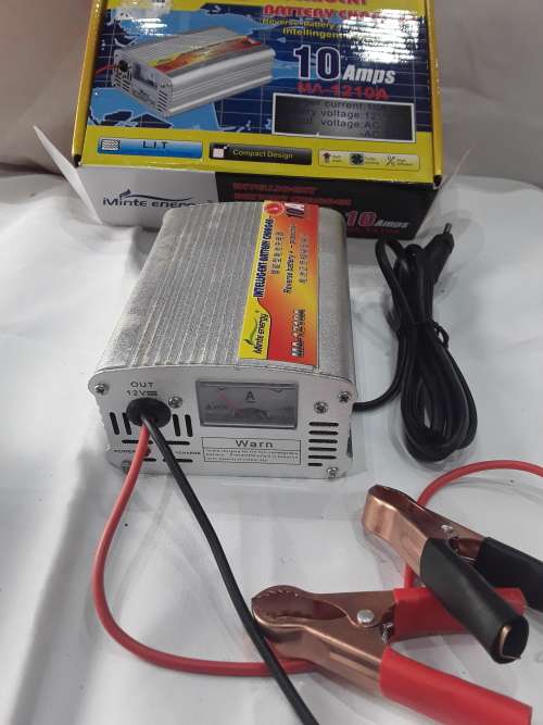 10 AMPS BATTERY CHARGER