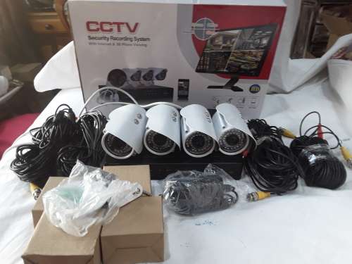 4 CHANNELS CCTV RECORDING KIT(DVR,4x 1200 TVL CAMERAS,4 CABLES,ETC)PHONE VIEWING & INTERNET