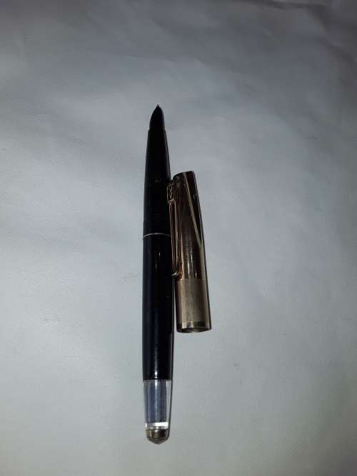 VINTAGE UNIVERSAL FOUNTAIN PEN(VV)