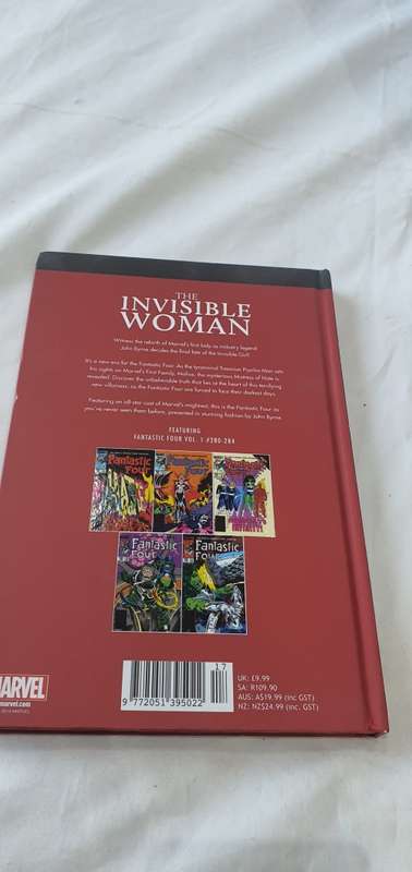 MARVEL HARDCOVER COMIC (THE INVISIBLE WOMAN)