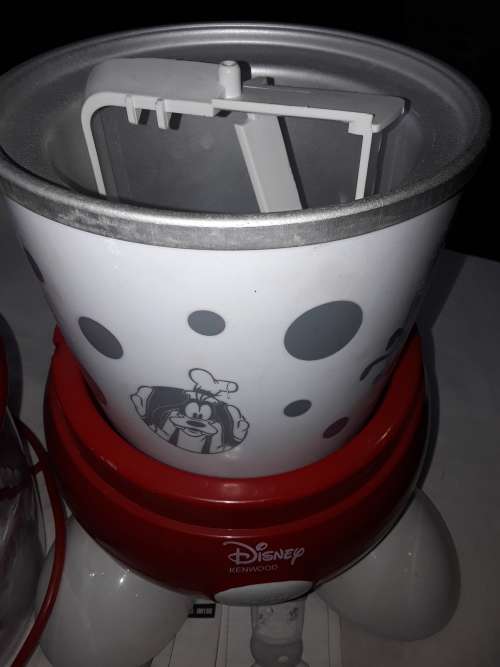 DISNEY KENWOOD ICE CREAM MAKER USED ONCE ONLY OWNER RELOCATED