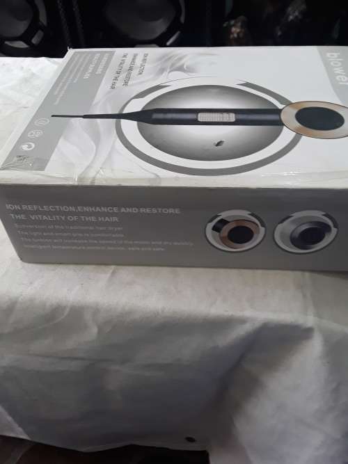 PROFFESSIONAL BLOWER(HAIRDRESSING SUPPLIES)IRON REFLECTION