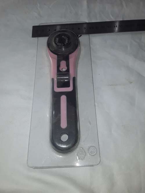 ROTARY CUTTER