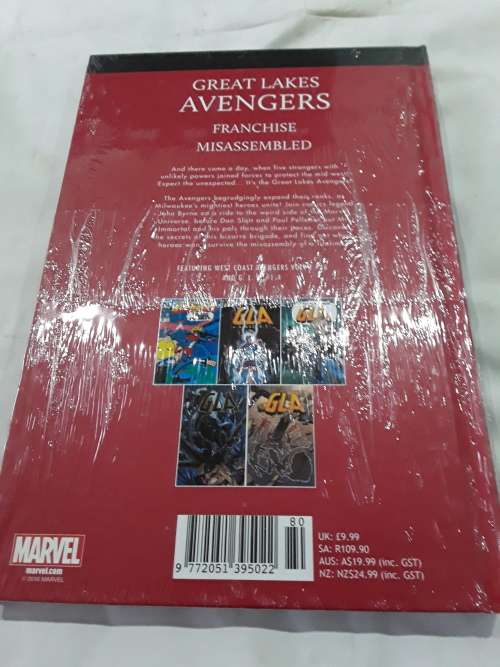 MARVEL SUPERHEROES HARDCOVER COMIC (GREAT LAKES AVENGERS)