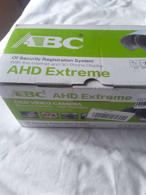 2 X OUTDOOR BULLET IP CAMERAS WITH ALARM(INTERNET AND 3G PHONE DISPLAY)ONE BID FOR BOTH