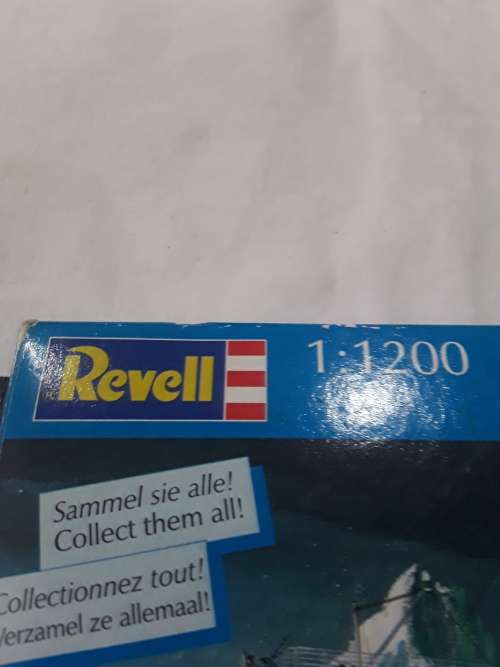 R.M.S TITANIC PLASTI MODEL TO BUILD