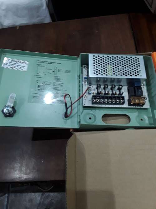 12 VDC,4 OUTPUT SWITCH MODE CCTV POWER SUPPLY