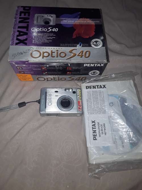 PENTAX 4,O MEGAPIXEL DIGITAL CAMERA INCL.SOFTWARE
