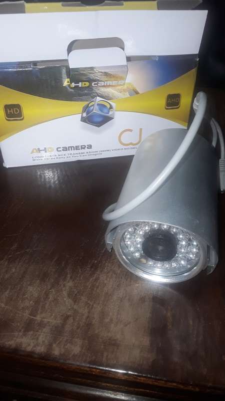 COLOR CCD CAMERA