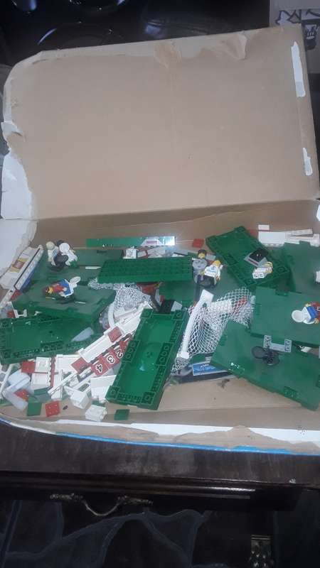 VINTAGE ORIGINAL SOCCER LEGO SET( UNUSED)