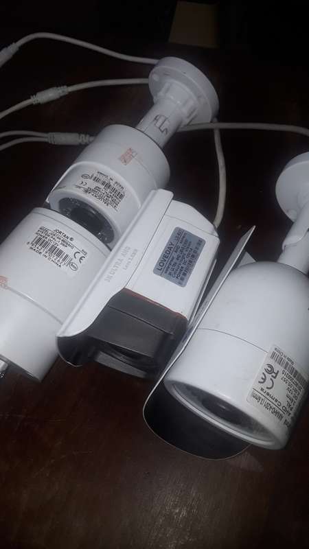 JOBLOT 7 PIECES OF CCTV CAMERAS(ONE BID FOR ALL)