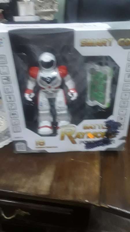 BATTLE RAYMOND POWER MEN REMOTE CONTROLLED ROBOT(SMART COP)
