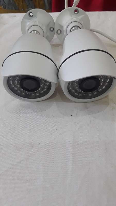SET OF 2 (2,0MP)AHD COLOR CAMERAS(ONE BID FOR BOTH)