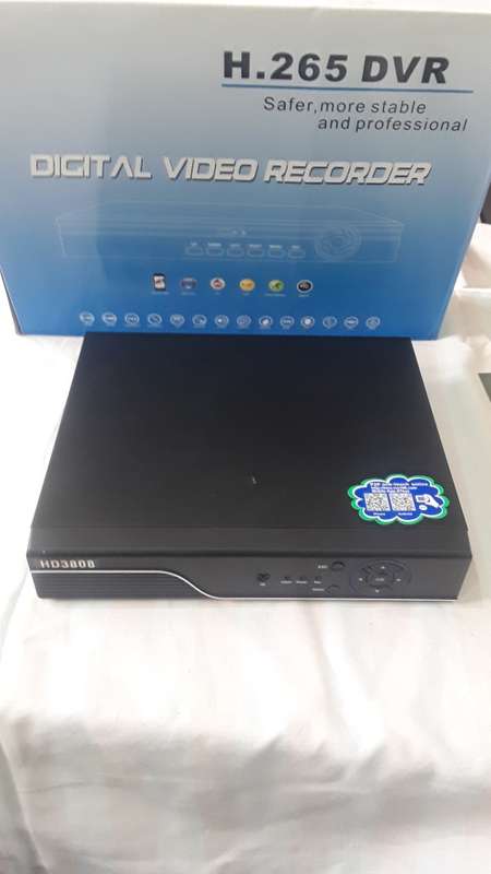 8 CHANNELS AHD DVR, INCLUDING POWER SUPPLY, REMOTE AND MOUSE