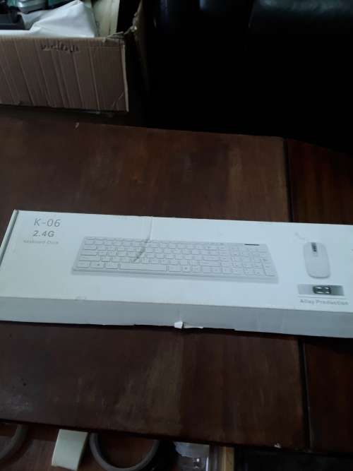 2.4G WIRELESS KEYBOARD DOCK