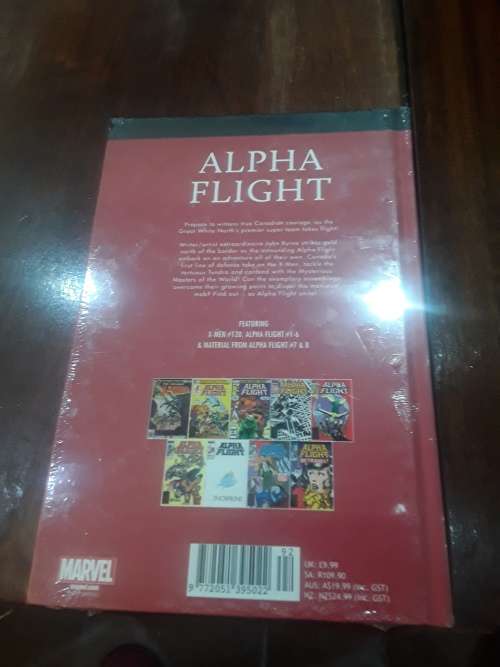 MARVEL SUPERHERO`S HARDCOVER COMIC(ALPHA FLIGHT)