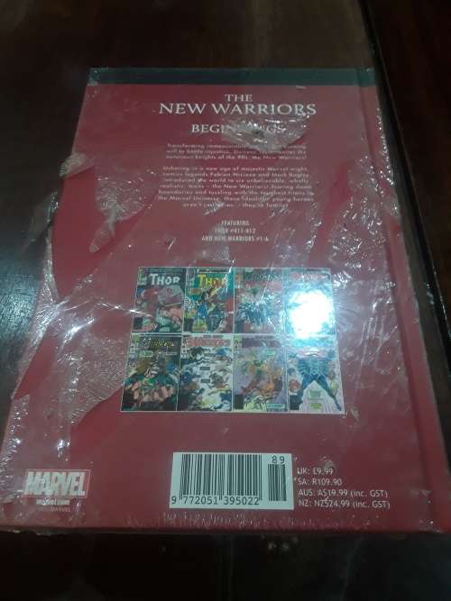 MARVEL SUPERHERO`S HARDCOVER COMIC(THE NEW WARRIORS)
