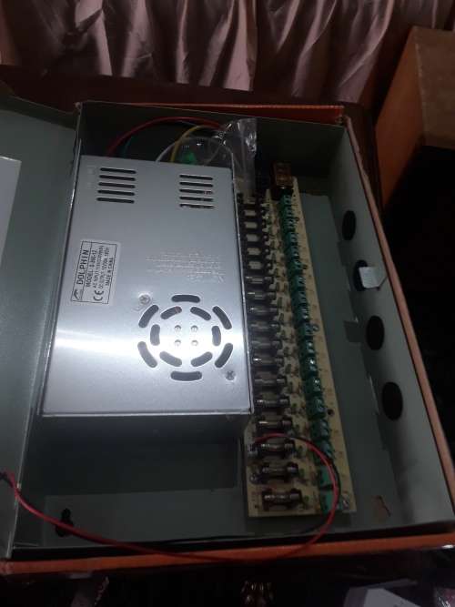12 VDC,18 OUTPUT SWITCH MODE CCTV POWER SUPPLY
