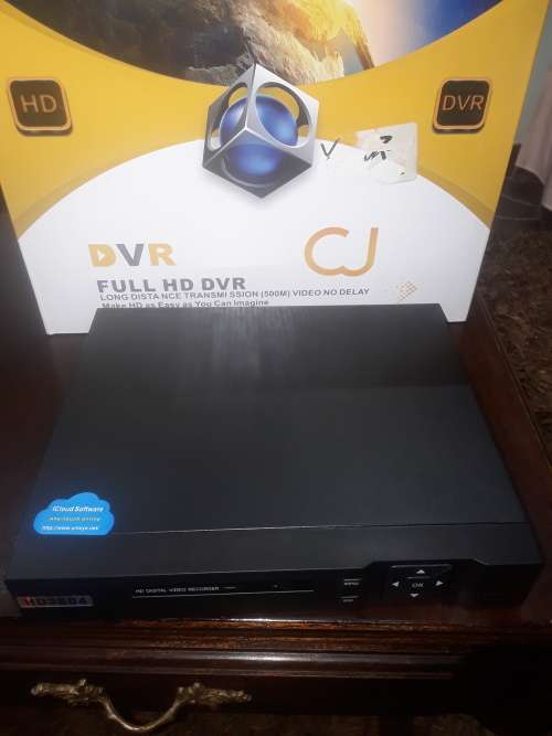4 CHANNELS AHD DVR INCLUDING POWER SUPPLY AND MOUSE