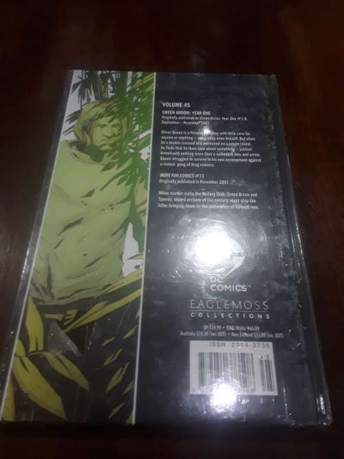 DC HARDCOVER COMIC(GREEN ARROW)YEAR ONE